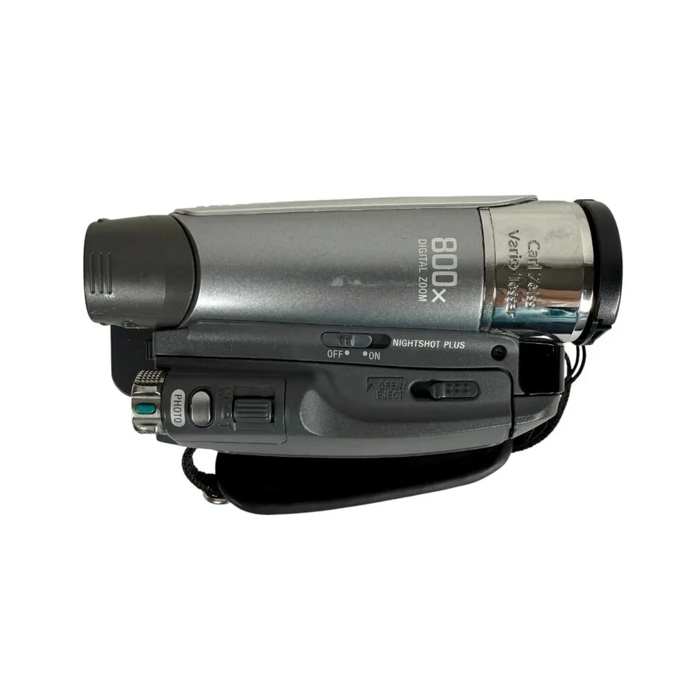 Sony Handycam DCR-HC26 Digital MiniDV Camcorder 2.5